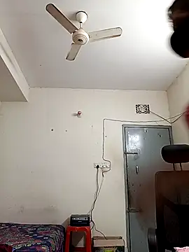 Snapshot of Tisha-01 chatting on 12-16-25, 01:43 Tisha-01 online show from 12-16-25, 01:43