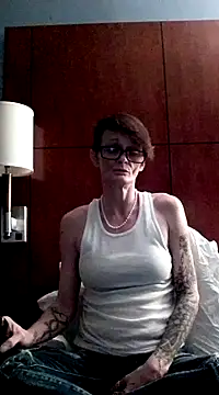 Snapshot of ivylee31 chatting on 12-31-24, 01:15 ivylee31 online show from 12-31-24, 01:15