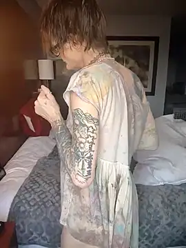 Snapshot of ivylee31 chatting on 01-08-25, 09:01 ivylee31 online show from 01-08-25, 09:01