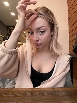 Snapshot of melissa_grr chatting on 12-18-25, 08:31 melissa grr online show from 12-18-25, 08:31