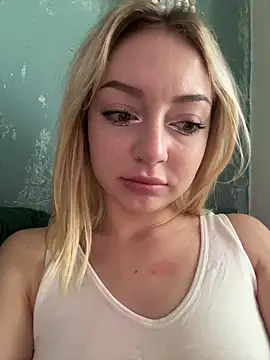 Snapshot of melissa_grr chatting on 02-16-26, 01:51 melissa grr online show from 02-16-26, 01:51