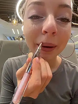 Snapshot of melissa_grr chatting on 02-21-26, 11:55 melissa grr online show from 02-21-26, 11:55