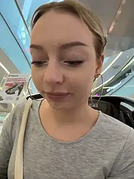 Snapshot of melissa_grr chatting on 03-04-26, 11:49 melissa grr online show from 03-04-26, 11:49