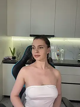 CurlyLara online show from 04-09-26, 06:19