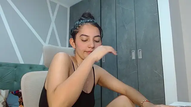 camil blue online show from 01-16-25, 06:48