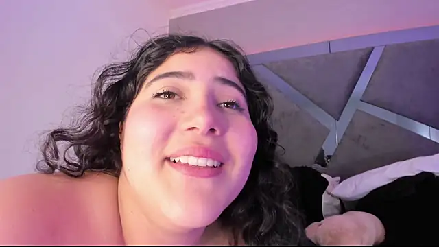 AmberiniHoffman online show from 02-20-25, 06:13