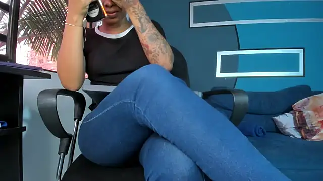 Brunettesexy0 online show from 03-01-25, 06:43