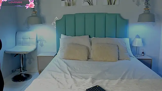 Khenta Michells online show from 02-12-25, 10:35