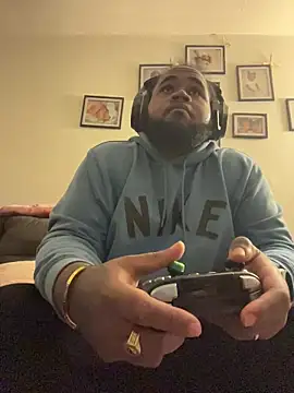 Pap1 Champo online show from 11-14-25, 01:04