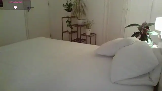 yournextdoorhottie online show from 05-04-26, 11:12