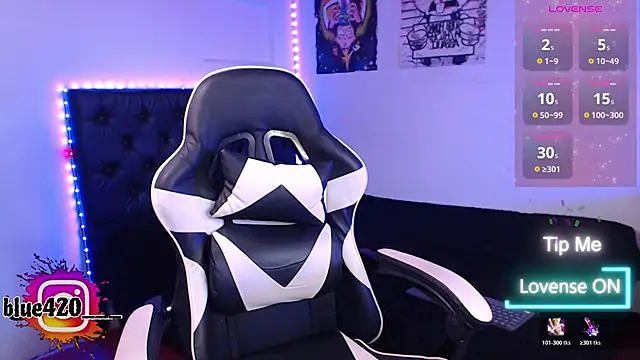 Skyler  blue4 online show from 11-14-25, 09:13