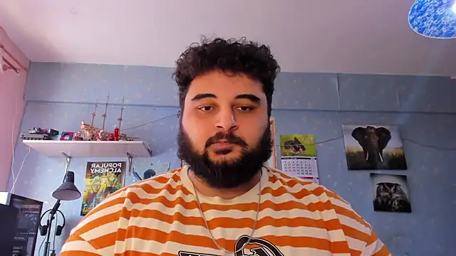 Snapshot of teddy_alan chatting on 02-06-25, 05:14 teddy alan online show from 02-06-25, 05:14