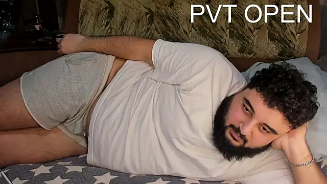 Snapshot of teddy_alan chatting on 02-23-25, 05:39 teddy alan online show from 02-23-25, 05:39