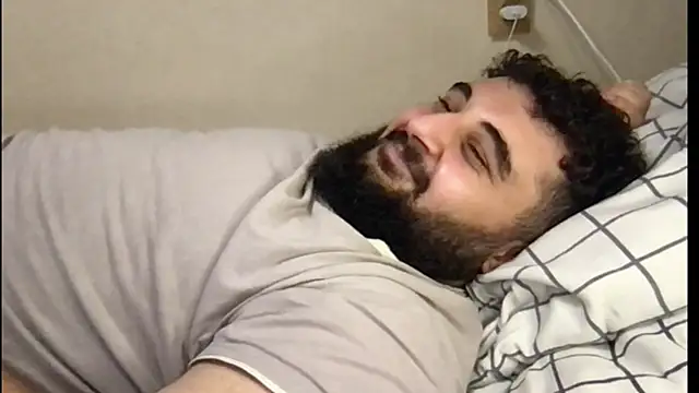 Snapshot of teddy_alan chatting on 09-23-25, 08:01 teddy alan online show from 09-23-25, 08:01