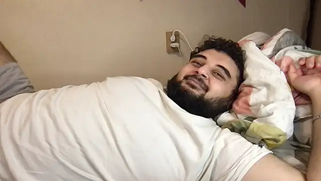 Snapshot of teddy_alan chatting on 10-20-25, 12:49 teddy alan online show from 10-20-25, 12:49