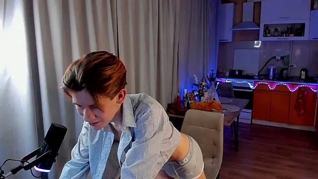 Snapshot of AndrewwCarter2 chatting on 02-14-25, 11:09 AndrewwCarter2 online show from 02-14-25, 11:09