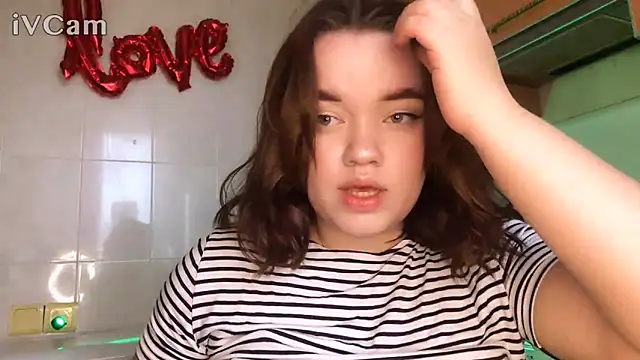 foxyyMoon online show from 04-26-26, 03:37