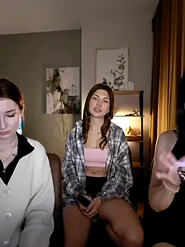 KeithTown online show from 11-30-25, 06:23