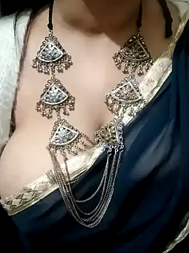 Snapshot of Dr_Kamsutra chatting on 02-06-25, 10:10 Dr Kamsutra online show from 02-06-25, 10:10