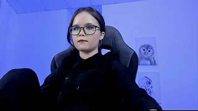 Elainebeness online show from 01-14-25, 07:53