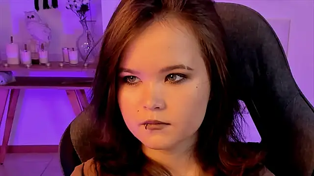 Elainebeness online show from 01-25-25, 11:00