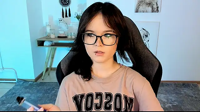 Elainebeness online show from 02-28-25, 07:35