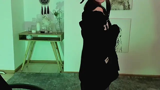 Elainebeness online show from 03-15-25, 10:11