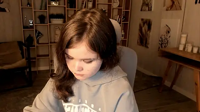 Elainebeness online show from 09-21-25, 10:11