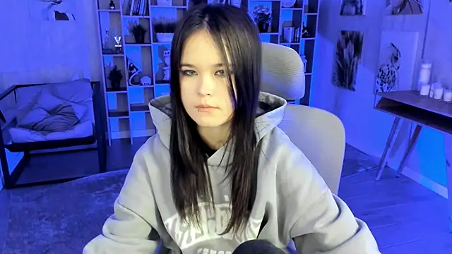 Elainebeness online show from 10-21-25, 07:25