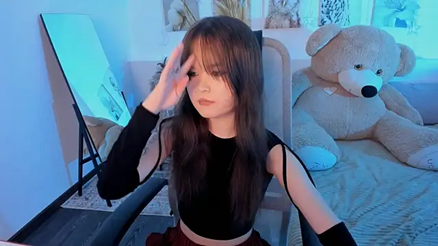 Elainebeness online show from 03-31-26, 04:18