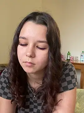 PoppyRobinson online show from 12-12-24, 11:18