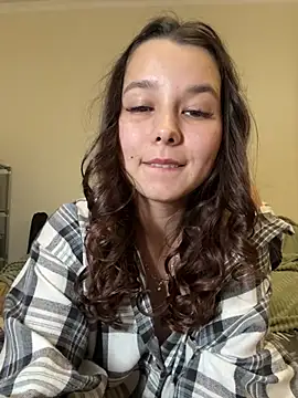 PoppyRobinson online show from 12-13-24, 06:38