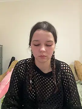 PoppyRobinson online show from 01-13-25, 06:38