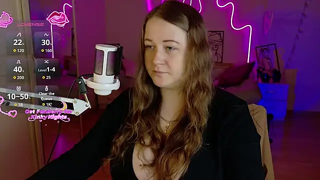 LizzyShine online show from 11-10-25, 07:57