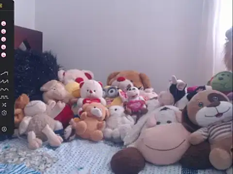Snapshot of lorenitha_20 chatting on 02-02-25, 02:56 lorenitha 20 online show from 02-02-25, 02:56