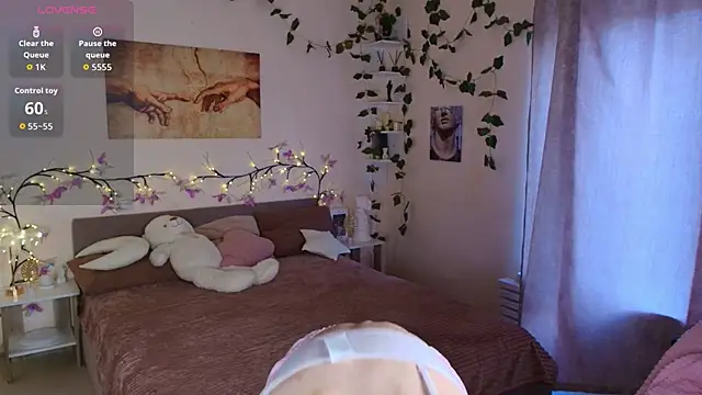 Emily relish online show from 10-04-25, 01:31