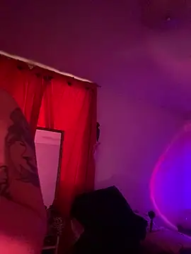 Miss oliviaa online show from 04-16-26, 09:39