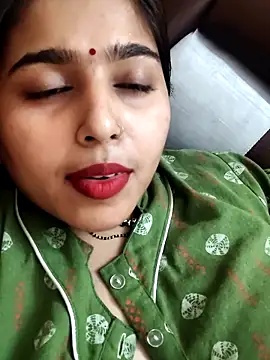 Sweet-Rani online show from 04-15-26, 07:58