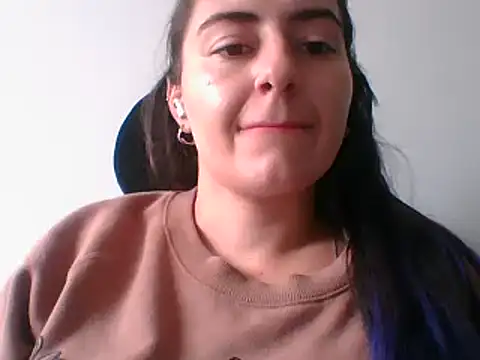 Snapshot of _karlie_kloss_ chatting on 01-16-25, 06:27 karlie kloss online show from 01-16-25, 06:27