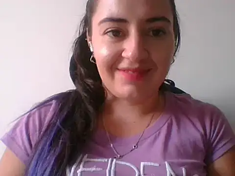 Snapshot of _karlie_kloss_ chatting on 02-07-25, 09:37 karlie kloss online show from 02-07-25, 09:37