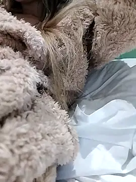 Snapshot of fofinhaa12 chatting on 02-06-26, 01:10 fofinhaa12 online show from 02-06-26, 01:10