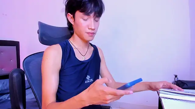 Johhan  Lee online show from 02-12-25, 07:56