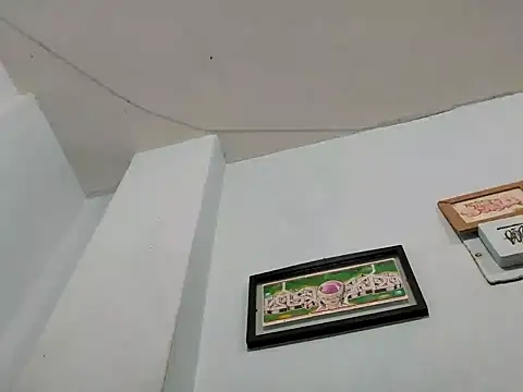 Snapshot of Sweett_Sarita chatting on 12-28-24, 04:30 Sweett Sarita online show from 12-28-24, 04:30