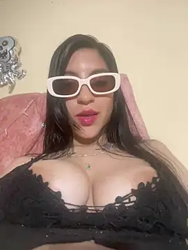 Snapshot of Sweett_Sarita chatting on 02-14-25, 01:45 Sweett Sarita online show from 02-14-25, 01:45