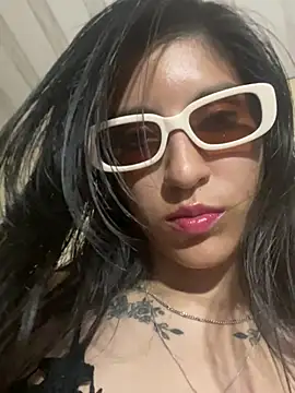 Snapshot of Sweett_Sarita chatting on 02-14-25, 04:47 Sweett Sarita online show from 02-14-25, 04:47