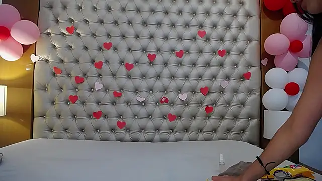 Snapshot of MegannMyerss chatting on 02-23-25, 12:08 MegannMyerss online show from 02-23-25, 12:08