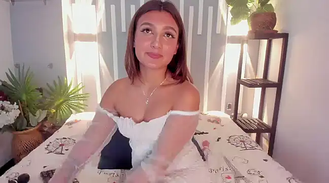 Afrodita Shalom online show from 03-18-25, 02:04