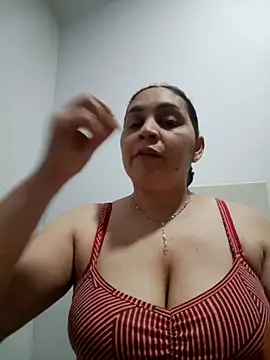 MirandaSoto online show from 04-14-26, 03:01