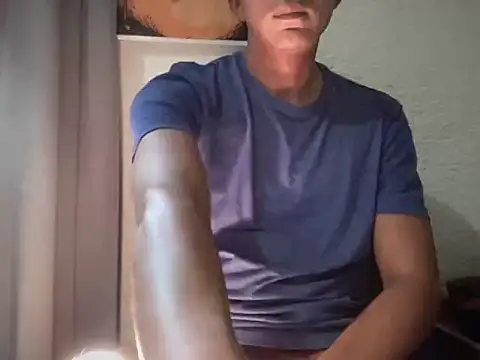 Snapshot of paulkrotz chatting on 01-16-26, 07:51 paulkrotz online show from 01-16-26, 07:51