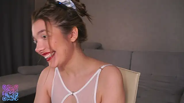 VeronaAppleberry online show from 02-25-25, 07:20